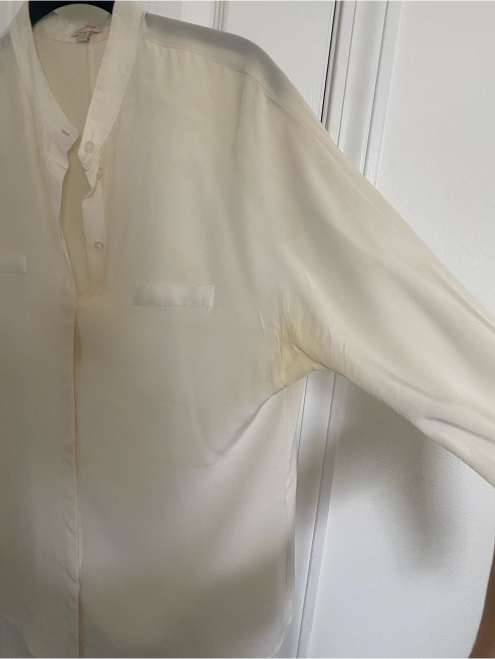 Cuyana 100% silk Cream Split-Neck Long-Sleeve Blouse - Picture 3 of 6
